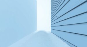 Какой стороной класть изоспан к утеплителю на стенах снаружи дома под сайдинг